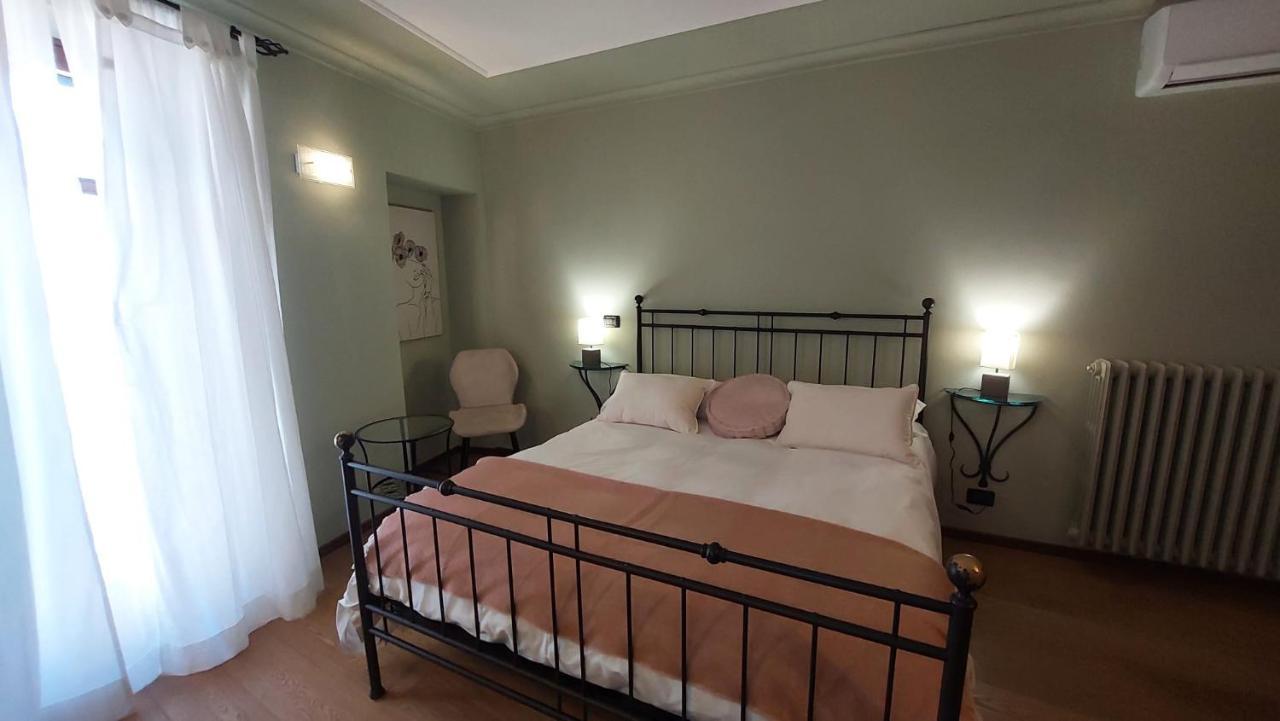 La Giolitta Rooms & Apartment Barolo Extérieur photo